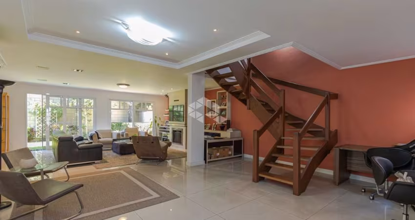 Casa com 400,29m²,  no Terramater