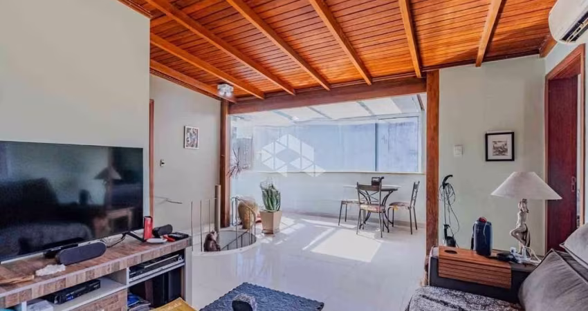Cobertura 2 dormitórios 108m² 1 vaga no bairro Santo Antônio