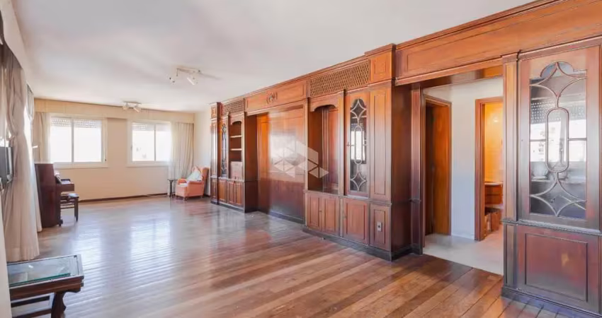 Apartamento 3 dormitórios 1 suíte 174m² 2 vagas no bairro bom fim