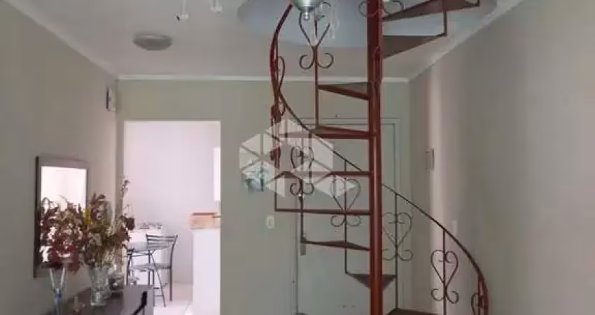Cobertura com 3 quatos, 1 vaga, na Rua Maria Montessori, no bairro São Sebastião em Porto Alegre.