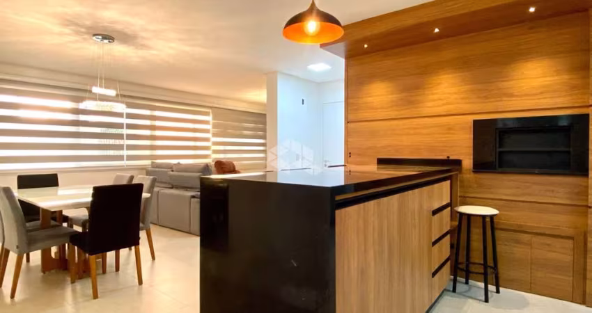 Apartamento de 3 dormitórios, 3 suítes e 3 vagas no bairro Jardim Lindóia em Porto Alegre-RS!