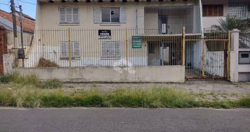 Casa terreno com 5 dormitórios, duas vagas  e edícula