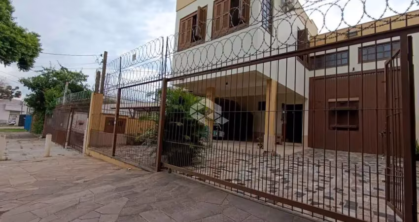 Depósito/pavilhão  com 200m²a uma quadra da assis brasil