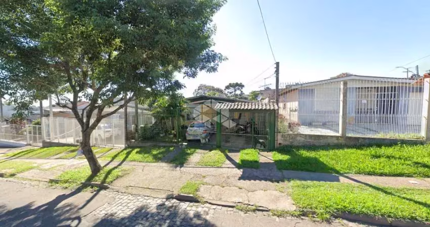 Casa semi-nova com 2 suítes e 2 vagas no jardim leopoldina