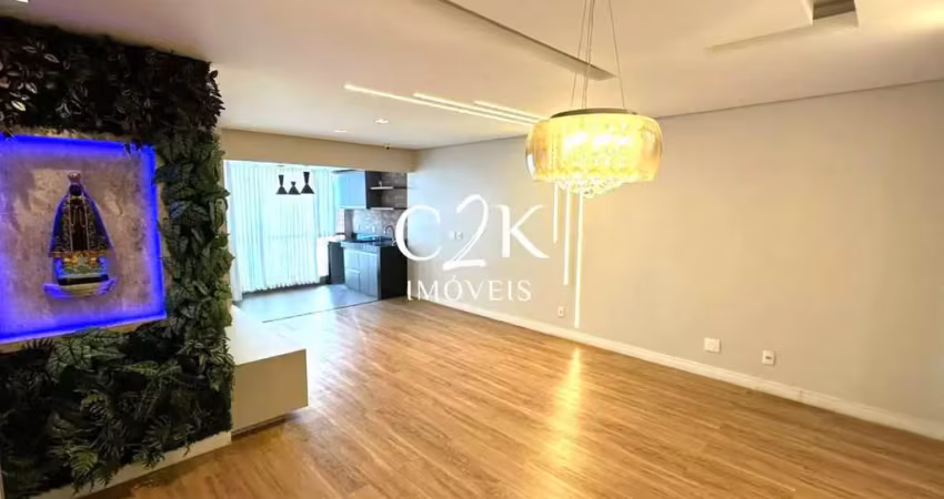 Lindo apartamento reformado!  4 quartos, 3 suítes, varanda gourmet e 2 vagas.