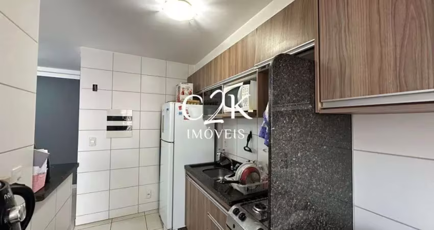 Oportunidade! apto 2 quartos, armários completos + ar, ao lado do pq cascavel