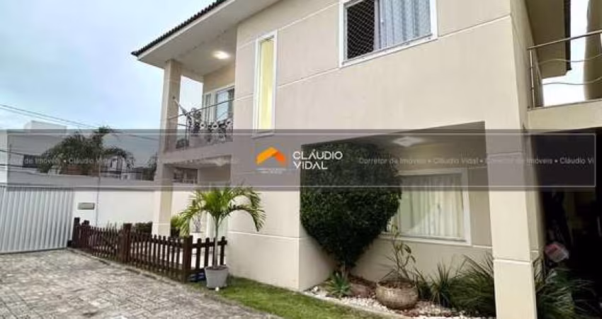 Casa Duplex, terreno de 230 m2,  4/4 em  Miragem, Lauro de Freitas - Bahia