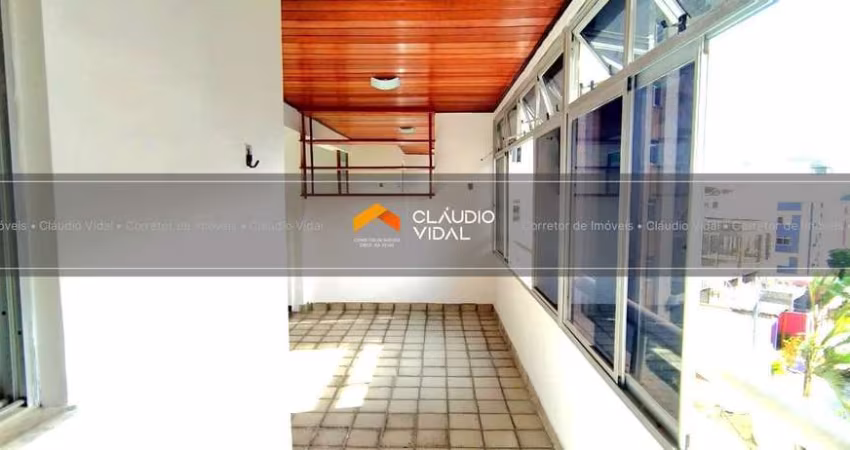 Apartamento com 120 m2, 3/4 com dependências no Rio Vermelho, Salvador / BA