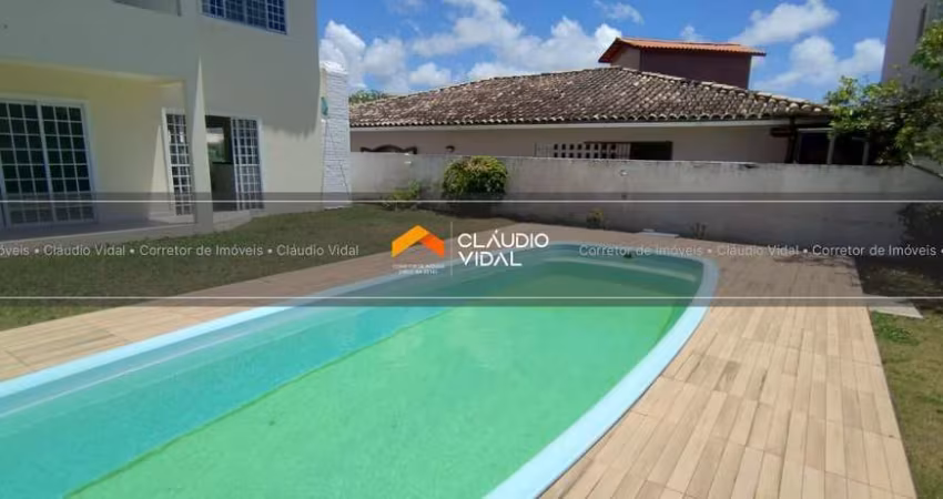 Casa duplex, 547 m2, com 4 suítes e Piscina Privativa no cond Jardim dos Pássaros em Lauro de Freitas
