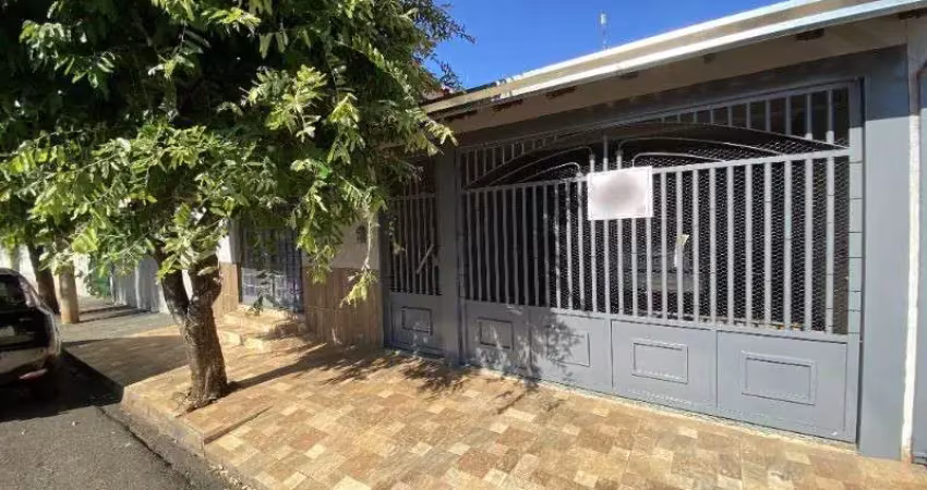 CASA COM TRÊS QUARTOS À VENDA EM BIRIGUI - COLINAS PARK