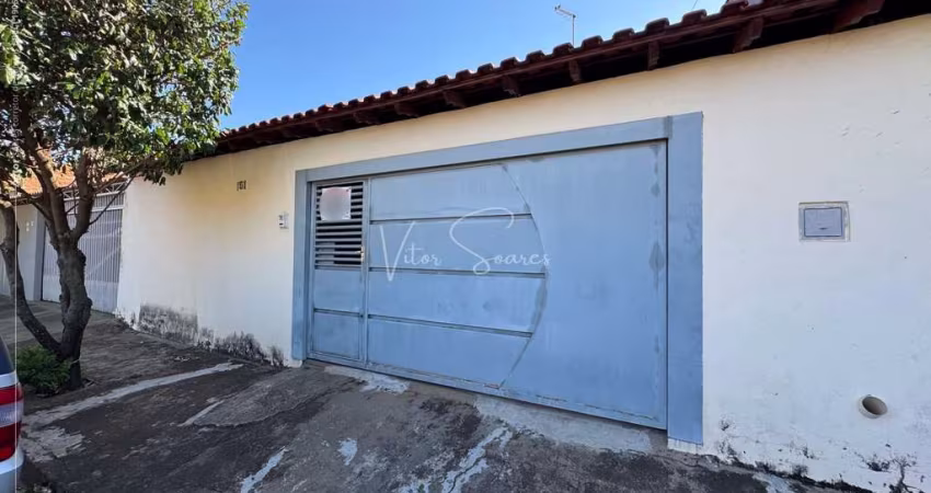 Casa a venda em birigui no Jardim Flamengo, casa com 3 quartos sendo um deles suíte, sala de jantar e sala de tv e uma garagem fechada