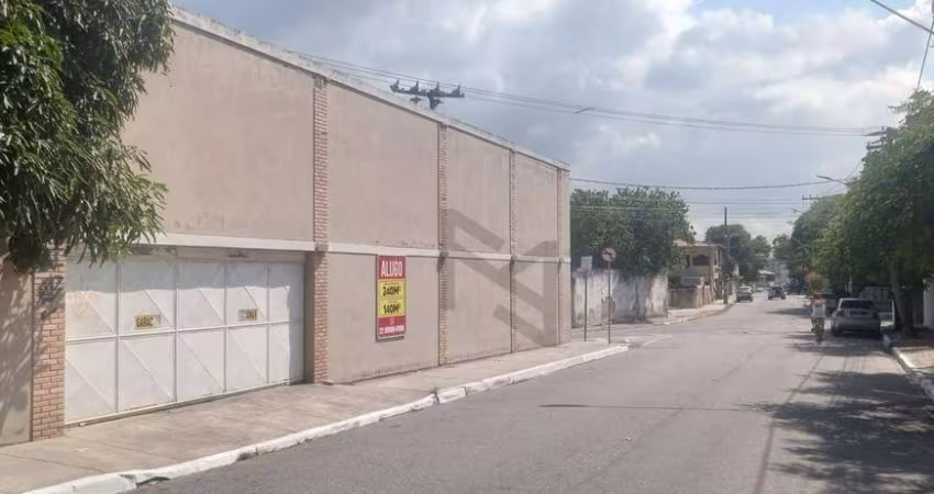 Galpão para alugar, 240 m² por R$ 15.000/mês - Centro - São Pedro da Aldeia/RJ