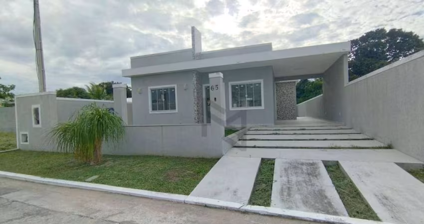 Casa com 3 dormitórios à venda, 120 m² por R$ 680.000 - São Matheus - São Pedro da Aldeia/RJ