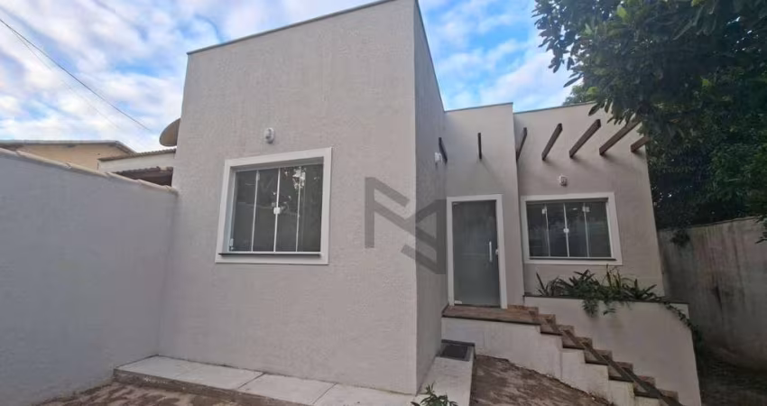 Casa com 2 dormitórios à venda, 70 m² por R$ 435.000 - Balneário das Conchas - São Pedro da Aldeia/RJ