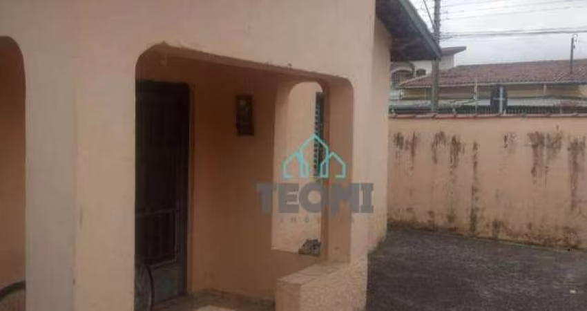 Casa com 2 dormitórios à venda, 230 m² por R$ 260.000,00 - Parque São Cristóvão - Taubaté/SP