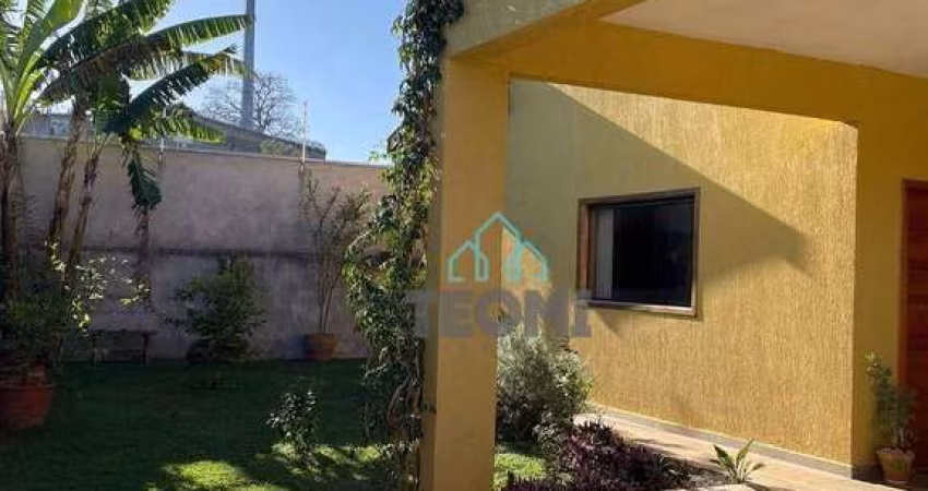 Sobrado com 3 dormitórios à venda, 200 m² por R$ 770.000,00 - Barreiro - Taubaté/SP