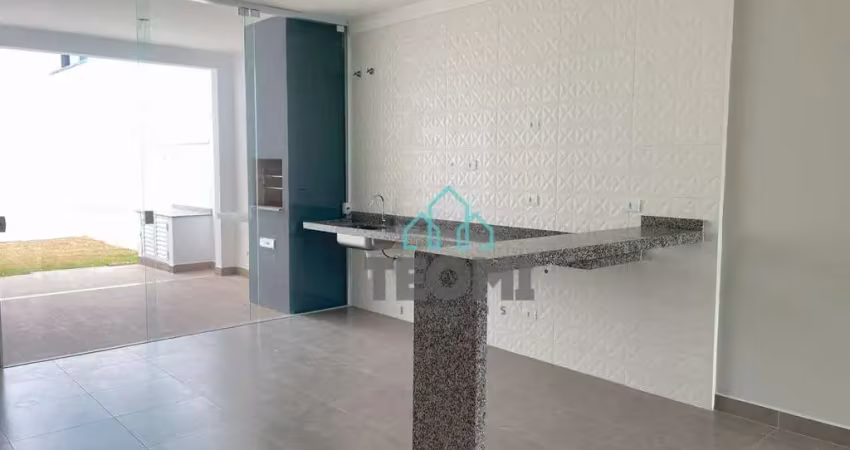 Casa com 3 dormitórios à venda, 140 m² por R$ 790.000 - Vale dos Cristais - Taubaté/SP