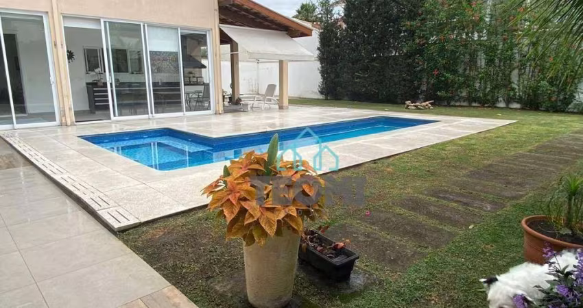 Sobrado com 3 dormitórios à venda, 322 m² por R$ 1.800.000,00 - Campos do Conde II Versailles - Tremembé/SP