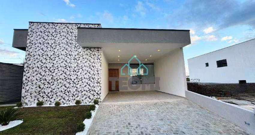Casa com 3 dormitórios à venda, 144 m² por R$ 720.000,00 - Vale dos Cristais - Taubaté/SP