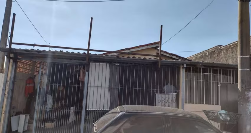 Casa com 4 dormitórios à venda, 240 m² por R$ 320.000,00 - Parque São Luís - Taubaté/SP