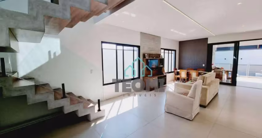 Sobrado com 3 suítes à venda, 258 m² por R$ 1.420.000 - Ouroville - Taubaté/SP