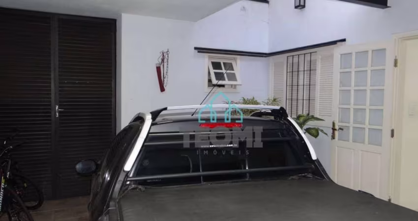 Sobrado com 3 dormitórios à venda, 195 m² por R$ 640.000,00 - Jardim das Bandeiras - Taubaté/SP