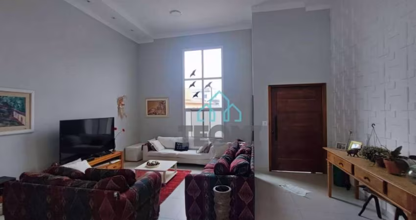 Casa com 3 dormitórios à venda, 182 m² por R$ 980.000,00 - Parque Vera Cruz - Tremembé/SP