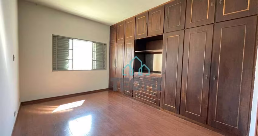 Casa com 3 dormitórios à venda, 169 m² por R$ 550.000,00 - Centro - Taubaté/SP