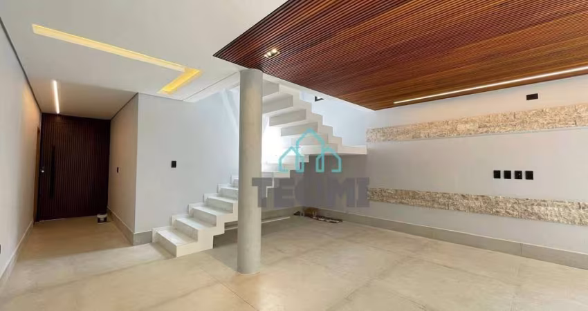 Sobrado com 4 dormitórios à venda, 320 m² por R$ 2.600.000,00 - Esplanada Independência - Taubaté/SP