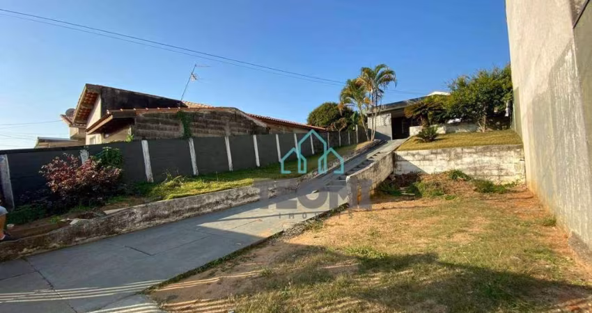 Casa com 3 dormitórios à venda, 180 m² por R$ 430.000,00 - Jardim Bela Vista - Taubaté/SP