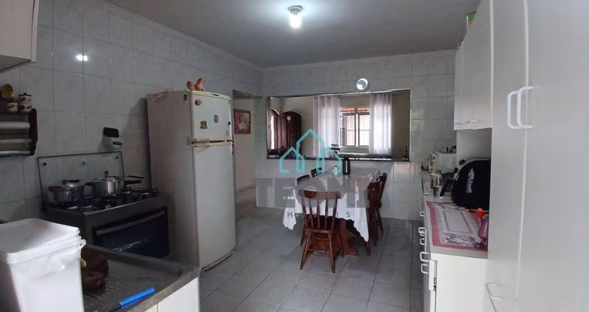 Casa com 4 dormitórios à venda, 220 m² por R$ 600.000,00 - Parque Senhor do Bonfim - Taubaté/SP