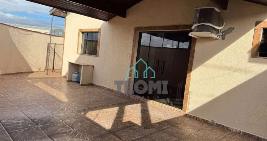 Casa com 2 dormitórios à venda, 214 m² por R$ 430.000,00 - Jardim dos Eucaliptos - Tremembé/SP