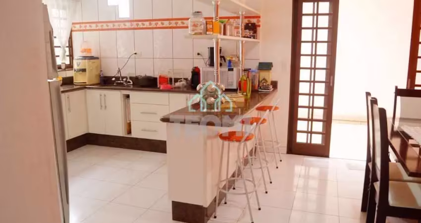 Sobrado com 4 dormitórios à venda, 285 m² por r$ 415.000,00 - vila menino jesus - caçapava/sp
