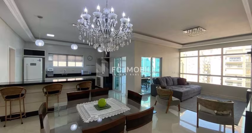 Apartamento com 4 quartos sendo 2 suítes, todo mobiliado, em Itapema/SC