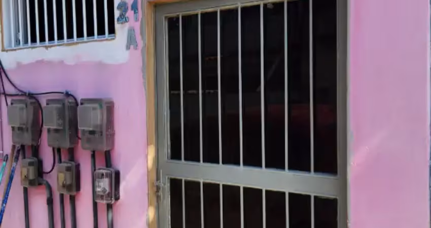 Kitnet / Stúdio para alugar na Rua Albino Seixas, 21, Jacutinga, Mesquita
