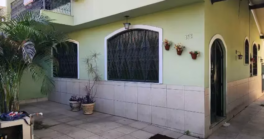 Casa com 4 quartos à venda na Rua Mário de Araújo, 272, Centro, Nilópolis