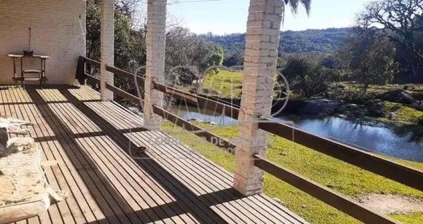 Fazenda com 3 salas à venda na Beco Casemiro Schmiedel, 500, Lami, Porto Alegre