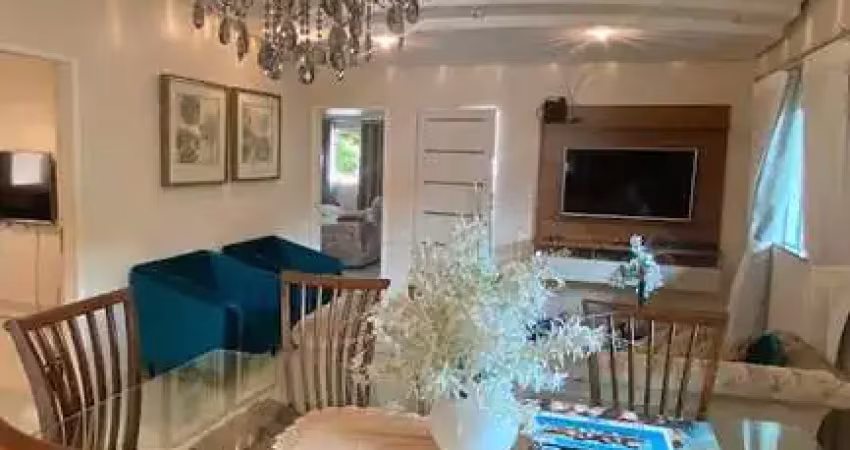 Casa com 4 quartos, semi mobiliada a Venda no Parque 10