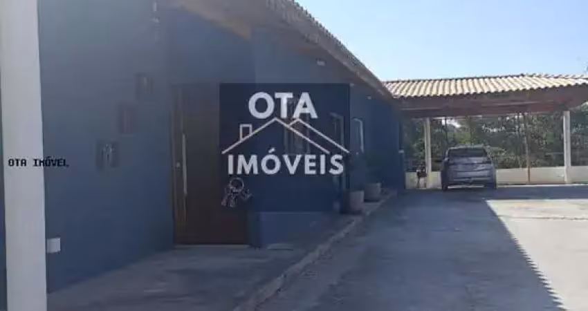 Casa em Condomínio para Venda em Cotia, Parque Rizzo, 4 dormitórios, 1 suíte, 2 banheiros, 4 vagas