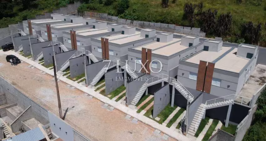 Oportunidade em condomínio fechado – casa nova com excelente localização