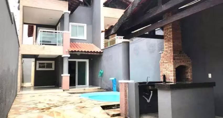 Casa com 3 quartos à venda na Rua Edno Alves de Oliveira, Boa Vista Castelão, Fortaleza