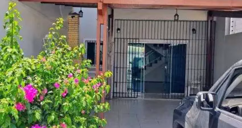 Casa com 3 quartos à venda na Rua Dracena, Centro, Eusébio