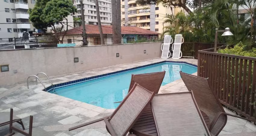 Apartamento c/ 3 dormitórios sendo 1 suíte - 3 Banheiros 2 vagas com 172m2