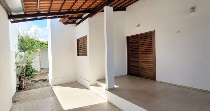 Lindo Duplex com 03 quartos, 02 com suites em Nova Parnamirim