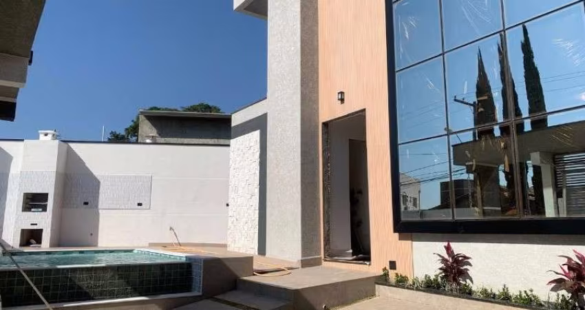 LINDÍSSIMO SOBRADO, ARQUITETURA SUPER MODERNA - 03 SUÍTES