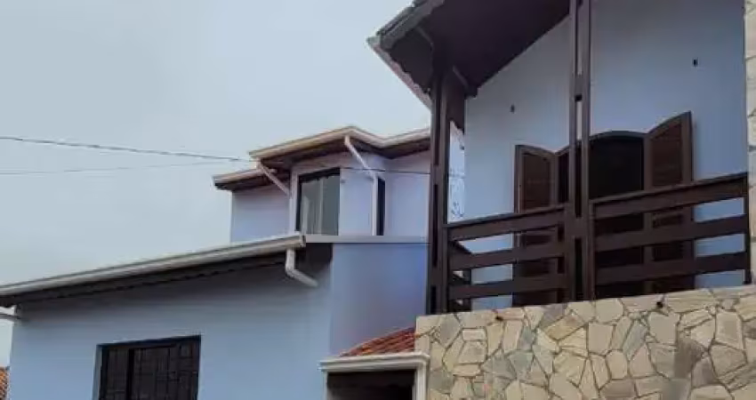 Excelente imóvel em nazaré paulista-sp, no centro da cidade com 03 quartos, sendo 02 suítes!!