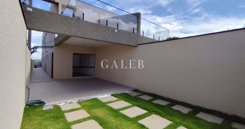 Imperdível Casa à Venda em Atibaia-SP, Jardim dos Pinheiros: 3 Quartos, 3 Suítes, 2 Salas, 4 Banheiros, 4 Vagas, 200m²!
