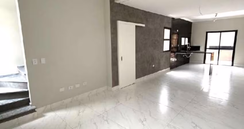 Sobrado Novo com 2 suítes em Atibaia SP