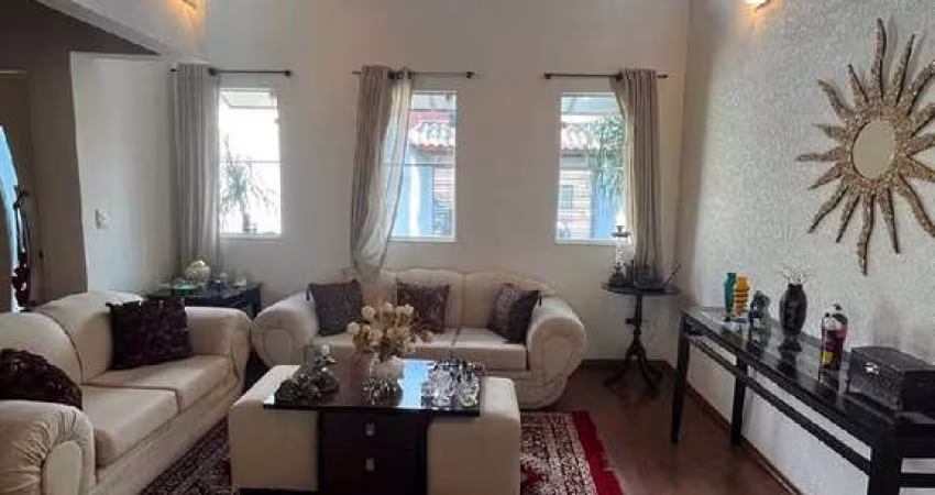 Casa térrea em local privilegiado em Atibaia SP