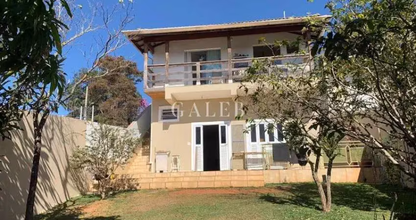 Casa térrea 5 quartos, sendo 3 suítes  bairro nobre
